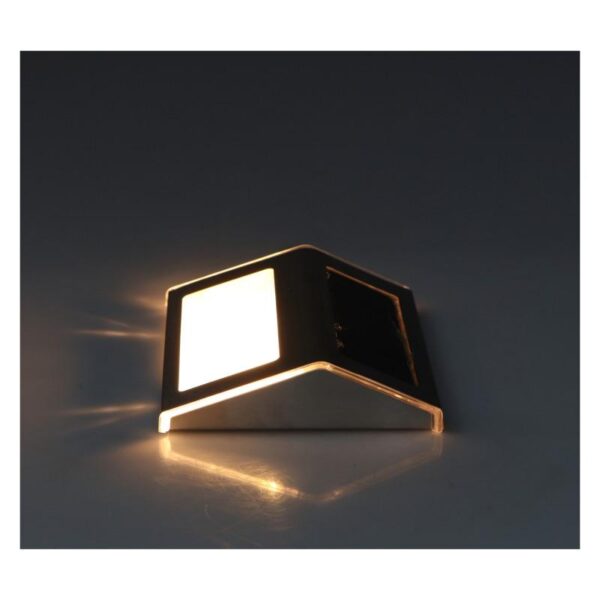 Lampa solarna LED na schody
