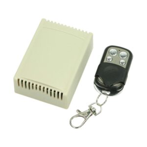 Czterokanałowa centralka radiowa + pilot Czterokanałowa centralka radiowa + pilot