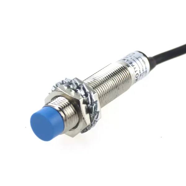 Czujnik indukcyjny LM12-3002PA PNP NO 2mm 6÷36V DC YUMO