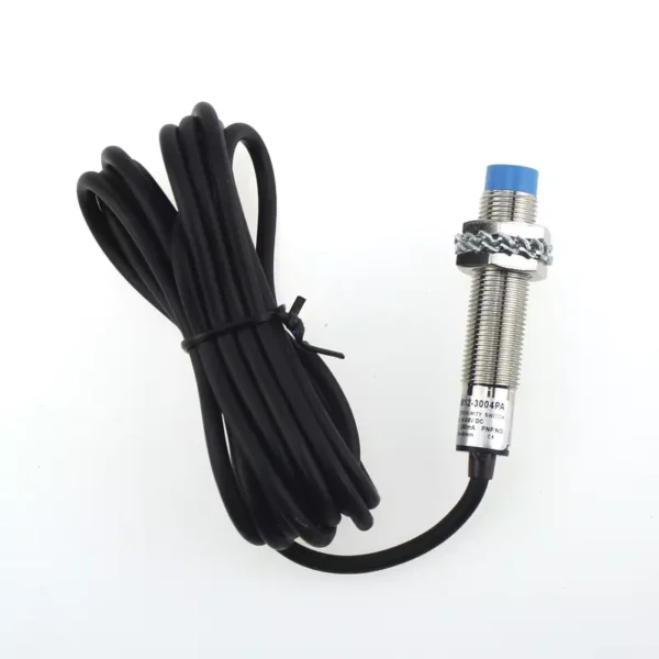Czujnik indukcyjny LM12-3002PA PNP NO 2mm 6÷36V DC YUMO